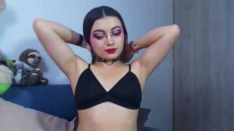 Snapshot of scarletmonroe1 chatting on 03-31-26, 03:12 Scarlet online show from 03-31-26, 03:12