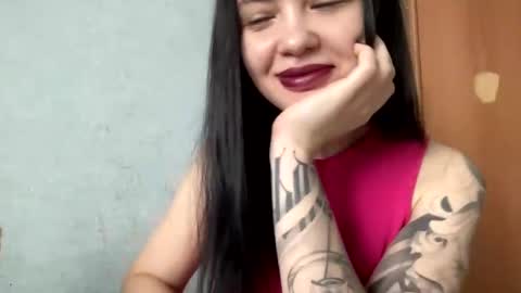 Snapshot of scarletpetal chatting on 01-24-25, 06:57 scarletpetal online show from 01-24-25, 06:57