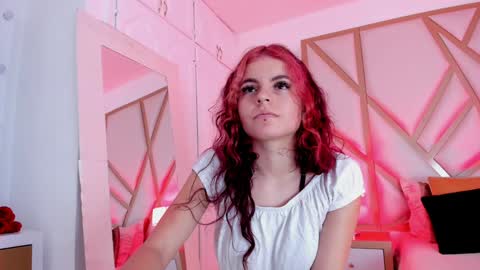 Snapshot of scarletpunk_ chatting on 01-15-25, 12:25 Scarlet online show from 01-15-25, 12:25