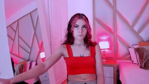 Snapshot of scarletpunk_ chatting on 02-13-25, 01:15 Scarlet online show from 02-13-25, 01:15