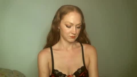 Snapshot of scarletsatine chatting on 02-25-25, 08:58 Scarlet Satine online show from 02-25-25, 08:58