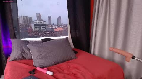 Snapshot of scarlett21__ chatting on 11-15-25, 09:32 Scarlett online show from 11-15-25, 09:32