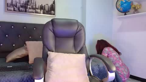 Snapshot of scarlett6_ chatting on 10-08-25, 11:19 Scarlett online show from 10-08-25, 11:19