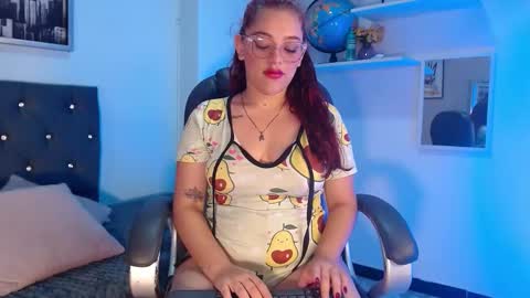 Snapshot of scarlett6_ chatting on 10-09-25, 11:19 Scarlett online show from 10-09-25, 11:19