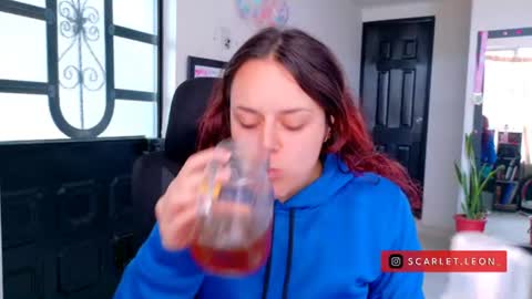 Snapshot of scarlett77_ chatting on 06-22-26, 07:11 Scarletland welcome online show from 06-22-26, 07:11