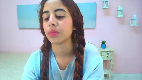 Snapshot of scarlett_clyde chatting on 06-14-26, 01:46 Scarlett online show from 06-14-26, 01:46