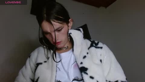 scarlet online show from 04-14-26, 01:55