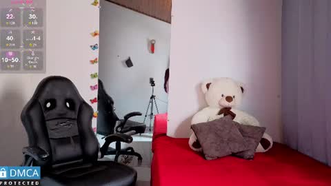 scarlett_fire5 online show from 07-23-26, 06:06