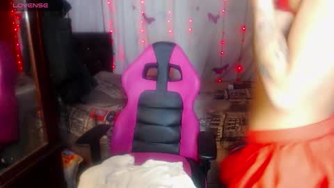 Snapshot of scarlett_fox_ch chatting on 02-14-26, 03:36 Scarlett online show from 02-14-26, 03:36