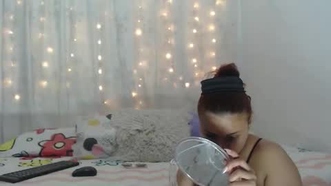 Snapshot of scarlett_grace_ chatting on 02-12-26, 03:07 scarlett online show from 02-12-26, 03:07