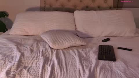 Scarlett Grand online show from 10-06-25, 10:18