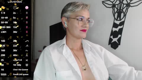 Scarlett online show from 01-15-25, 11:51