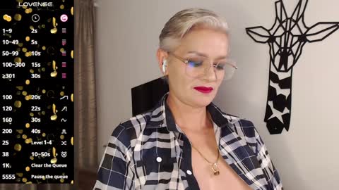 Scarlett online show from 01-29-25, 11:46