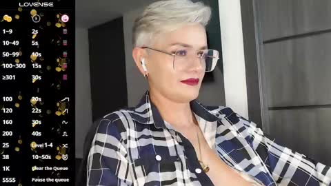 Scarlett online show from 02-22-25, 02:28