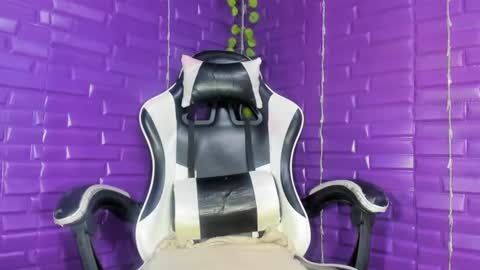 Snapshot of scarlett_sex_rs chatting on 07-11-26, 02:25 Scarlett online show from 07-11-26, 02:25