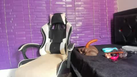 Snapshot of scarlett_sex_rs chatting on 07-13-26, 02:53 Scarlett online show from 07-13-26, 02:53