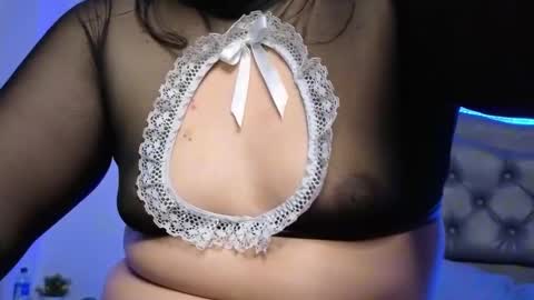 Snapshot of scarlett_widow chatting on 02-13-26, 03:24 scarlett_widow online show from 02-13-26, 03:24