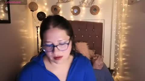 Snapshot of scarlett_widow chatting on 07-11-26, 04:04 scarlett_widow online show from 07-11-26, 04:04