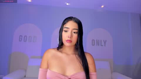 Snapshot of scarlettblaze1 chatting on 07-28-26, 11:28 Sacrlett Blaze online show from 07-28-26, 11:28