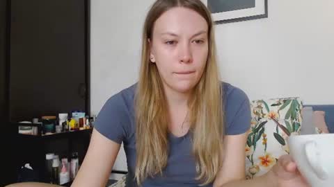 Scarlett online show from 07-25-26, 12:25