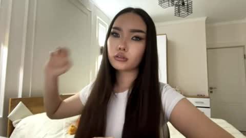 Snapshot of scarlettleszczynski chatting on 04-09-26, 12:43 scarlettleszczynski online show from 04-09-26, 12:43