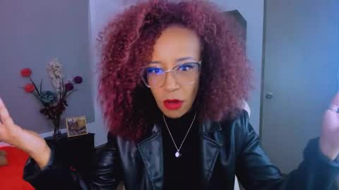 Snapshot of scarlettmalbec chatting on 03-27-26, 08:41 Scarlett online show from 03-27-26, 08:41