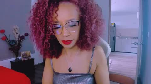 Snapshot of scarlettmalbec chatting on 03-31-26, 09:37 Scarlett online show from 03-31-26, 09:37