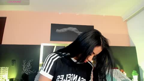 Snapshot of scarlettorres chatting on 12-22-25, 06:38 scarlettorres online show from 12-22-25, 06:38