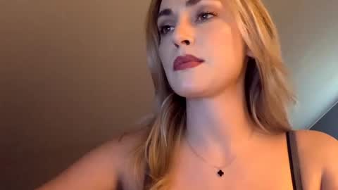 ScarlettxBlonde online show from 04-15-26, 02:24