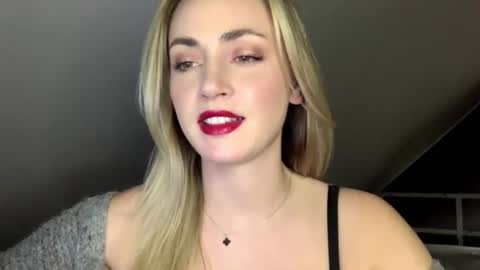 Snapshot of scarlettxblonde chatting on 05-07-26, 03:39 ScarlettxBlonde online show from 05-07-26, 03:39
