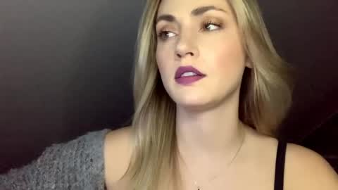 Snapshot of scarlettxblonde chatting on 05-08-26, 03:28 ScarlettxBlonde online show from 05-08-26, 03:28