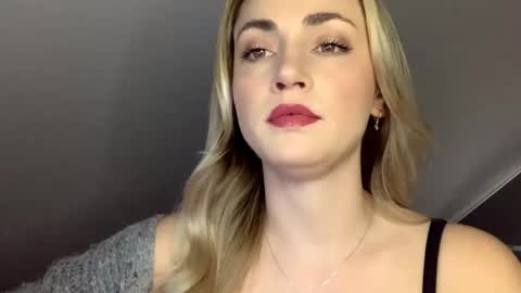Snapshot of scarlettxblonde chatting on 05-13-26, 02:14 ScarlettxBlonde online show from 05-13-26, 02:14