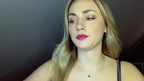 Snapshot of scarlettxblonde chatting on 05-16-26, 02:16 ScarlettxBlonde online show from 05-16-26, 02:16