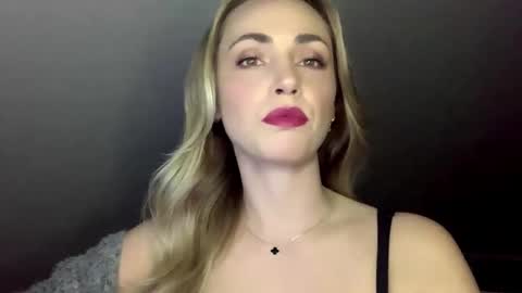 Snapshot of scarlettxblonde chatting on 05-18-26, 08:03 ScarlettxBlonde online show from 05-18-26, 08:03