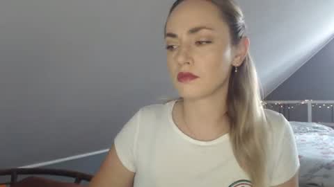 Snapshot of scarlettxblonde chatting on 06-08-26, 06:25 ScarlettxBlonde online show from 06-08-26, 06:25