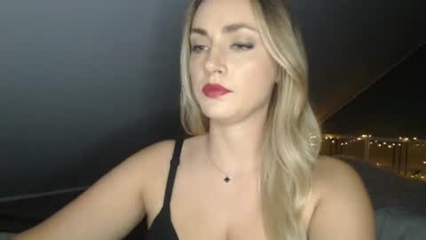 Snapshot of scarlettxblonde chatting on 06-12-26, 08:08 ScarlettxBlonde online show from 06-12-26, 08:08