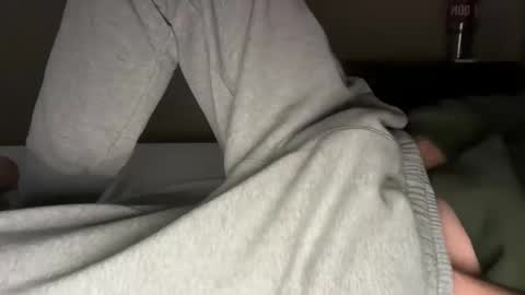 Snapshot of scb894682 chatting on 03-22-26, 03:04 Skinny College Boy online show from 03-22-26, 03:04