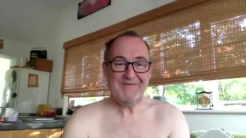 Snapshot of scbiggersballs chatting on 09-23-25, 07:11 scbiggersballs online show from 09-23-25, 07:11