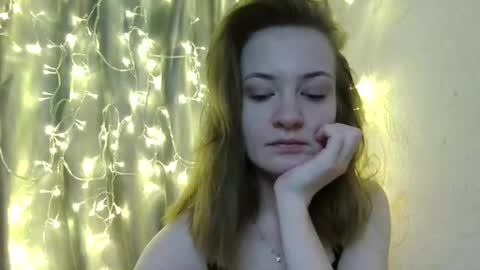 Elsa online show from 03-18-26, 11:46