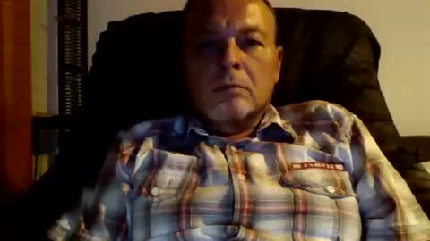 Snapshot of schnibschnab chatting on 09-18-25, 02:13 schnibschnab online show from 09-18-25, 02:13