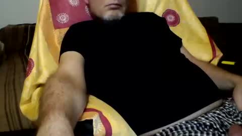 Snapshot of schnibschnab chatting on 09-30-25, 01:10 schnibschnab online show from 09-30-25, 01:10