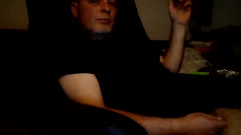 Snapshot of schnibschnab chatting on 10-07-25, 12:19 schnibschnab online show from 10-07-25, 12:19
