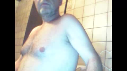 Snapshot of schnibschnab chatting on 10-26-25, 11:53 schnibschnab online show from 10-26-25, 11:53