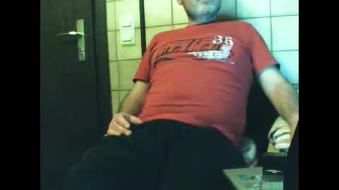 Snapshot of schnibschnab chatting on 11-17-25, 10:48 schnibschnab online show from 11-17-25, 10:48