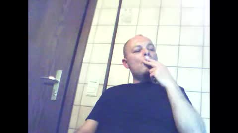 Snapshot of schnibschnab chatting on 12-05-25, 02:53 schnibschnab online show from 12-05-25, 02:53