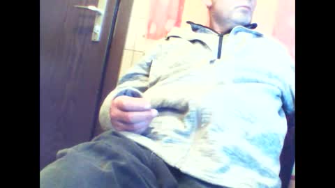 Snapshot of schnibschnab chatting on 01-07-26, 06:43 schnibschnab online show from 01-07-26, 06:43