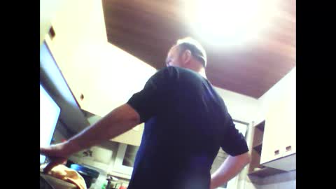 Snapshot of schnibschnab chatting on 01-12-26, 10:59 schnibschnab online show from 01-12-26, 10:59