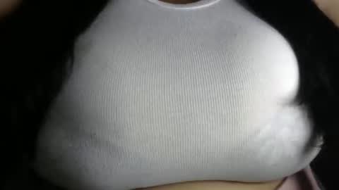Snapshot of schoco_milf chatting on 10-24-25, 12:01 mai latina online show from 10-24-25, 12:01