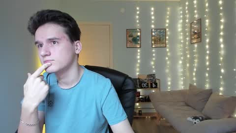 Thomas brunette and Alex blond online show from 12-29-24, 08:11