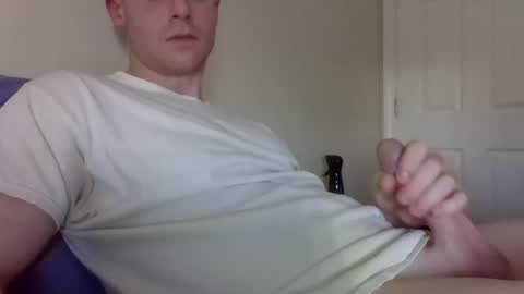 Snapshot of scooter912 chatting on 12-13-24, 07:21 scooter912 online show from 12-13-24, 07:21